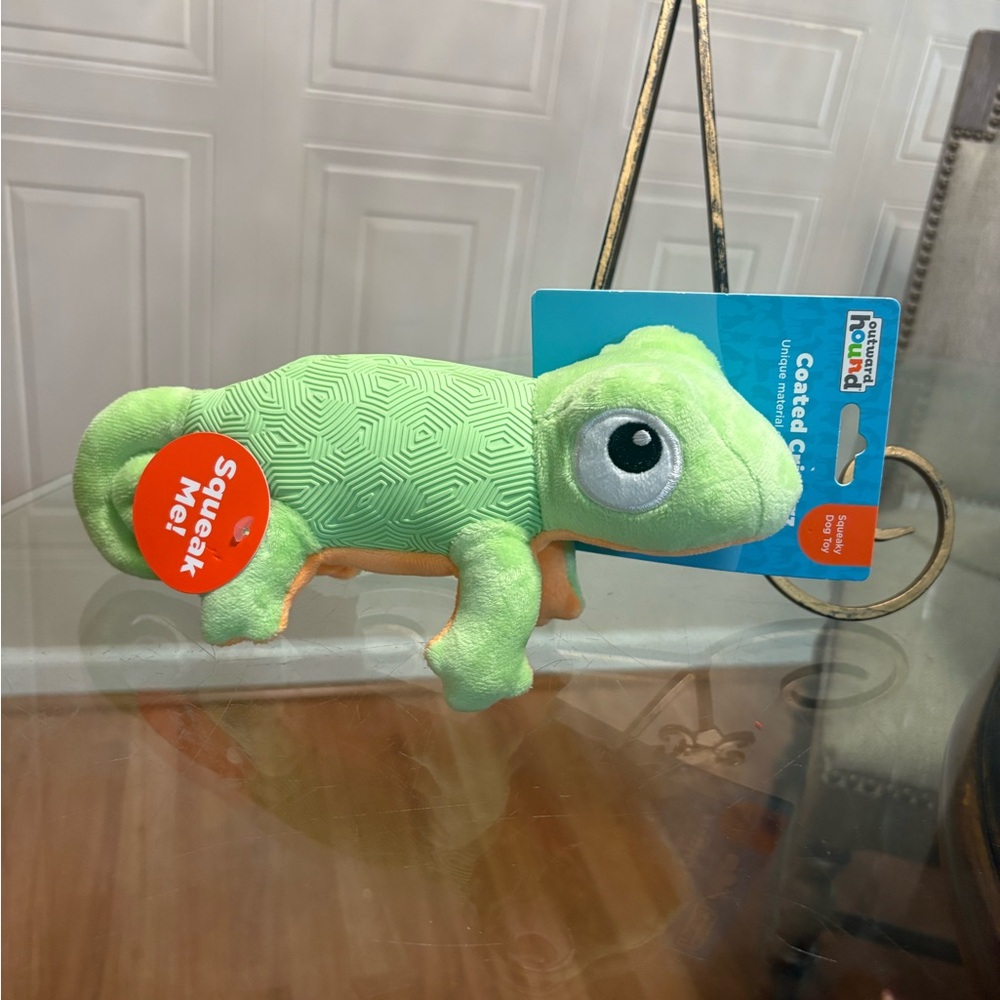 Outward Hound Coasted Critters Lizard 🦎 With Squeaker Dog Toy 11”